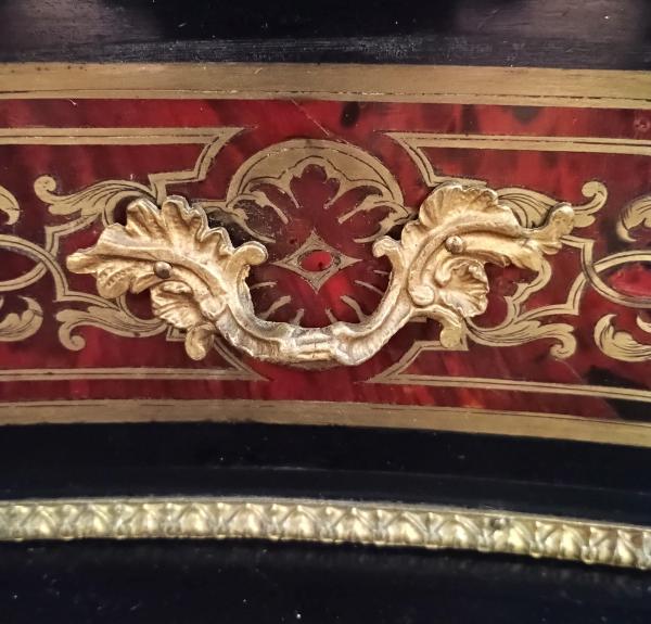 Stodola.cz - Psací stůl Boulle